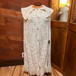 VINTAGE 70s Crochet Long Cape Size S Grandmacore Cottage Handmade Fringe